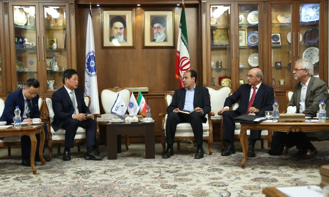 Iran to Join Silk Road International Chamber of Commerce
